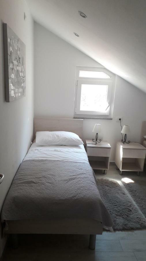 Apartmani Zilic Dugi Rat Luaran gambar