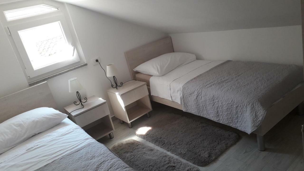 Apartmani Zilic Dugi Rat Luaran gambar